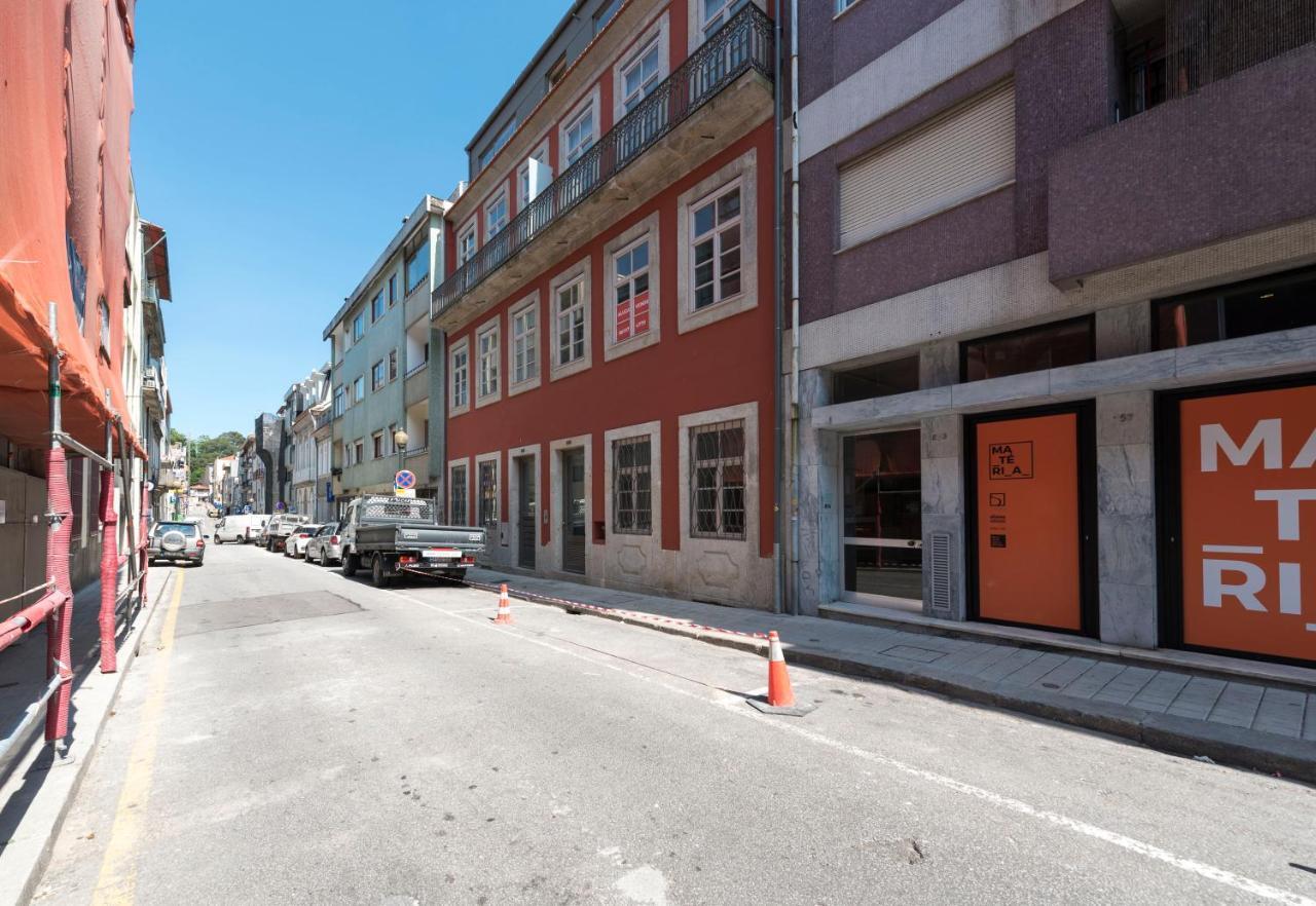 Bombarda Gallery Yard Porto Dış mekan fotoğraf