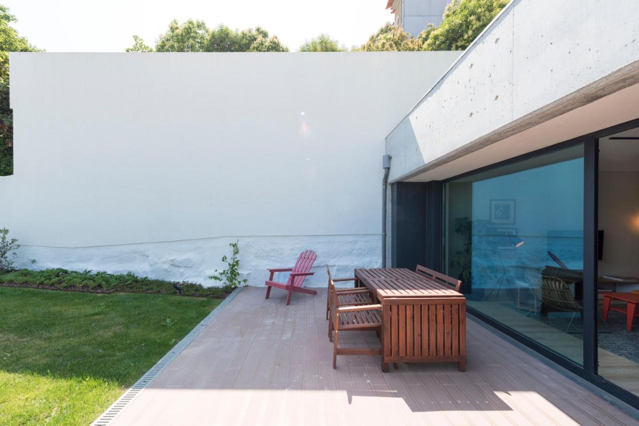 Bombarda Gallery Yard Porto Dış mekan fotoğraf